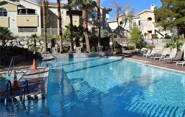 Building Photo - 1311 Red Gable Ln