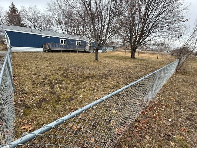 Building Photo - 643 Grantsdale Rd