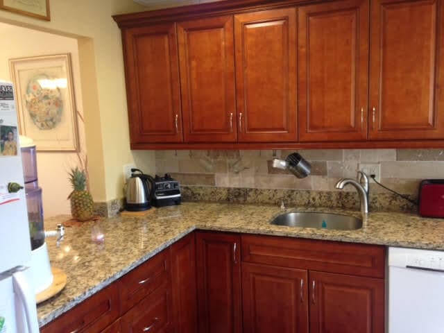 Building Photo - 8425 Casa Del Lago