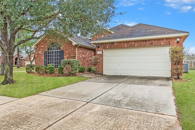 Building Photo - 24503 Jocelyn Park Ct