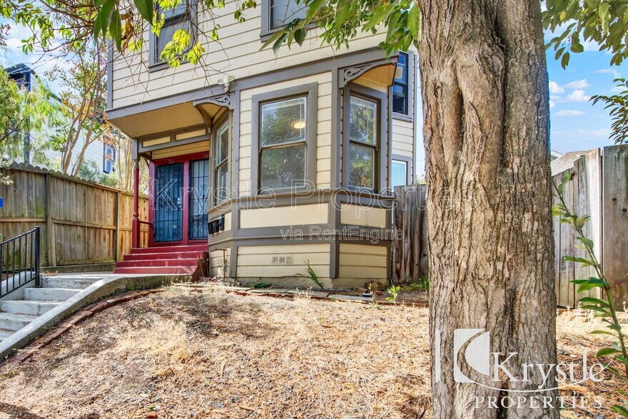 Building Photo - 709 Carolina St