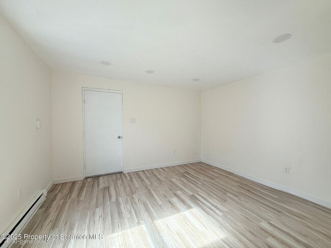 Building Photo - 210 Center Ave