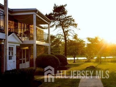 Building Photo - 504 Lakeview Terrace