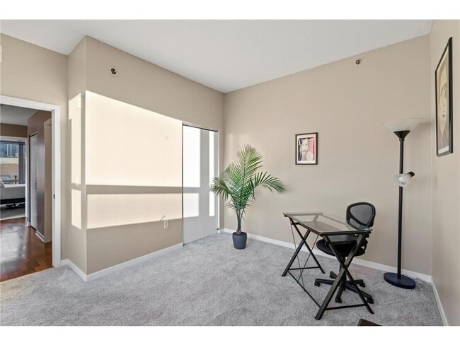 Building Photo - 929 Portland Ave