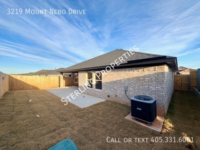 Building Photo - 3219 Mount Nebo Dr