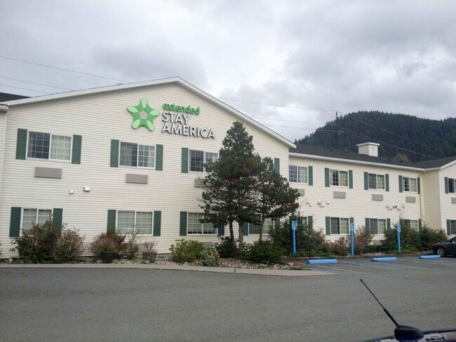 Building Photo - 1800 Shell Simmons Dr