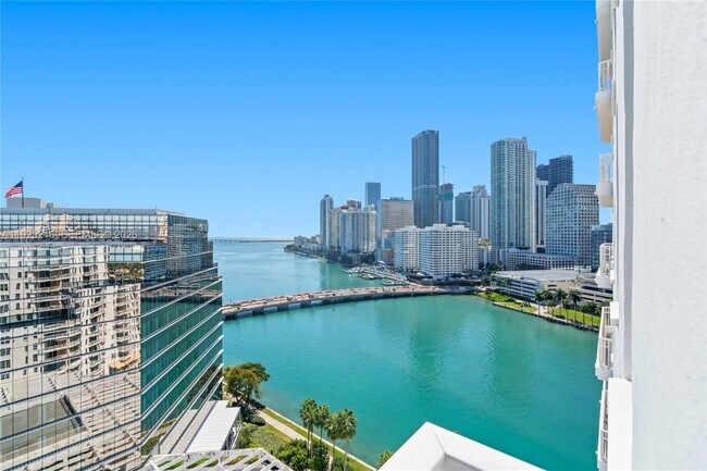 Building Photo - 701 Brickell Key Blvd