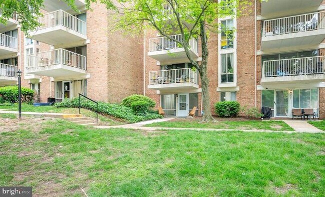 Building Photo - 2525 Huntington Ave