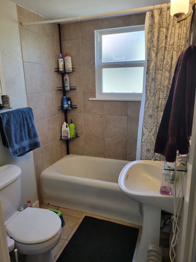 Building Photo - 5032 35th Ave SW