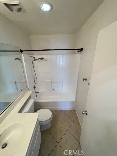Building Photo - 27808 Pebble Ct