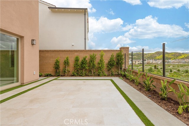 Building Photo - 122 Mossvine