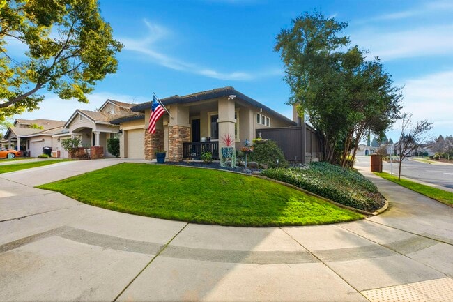 Building Photo - 601 Tamarindo Way