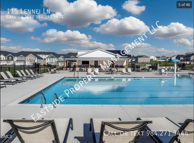 Building Photo - 115 Lennei Ln