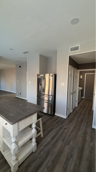 Building Photo - 5204 Alta Vista Ln