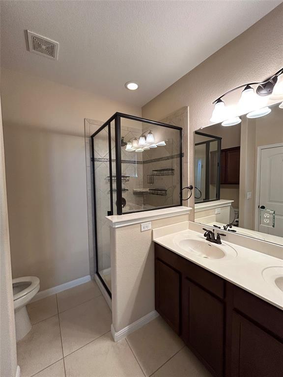 Building Photo - 13400 Briarwick Dr