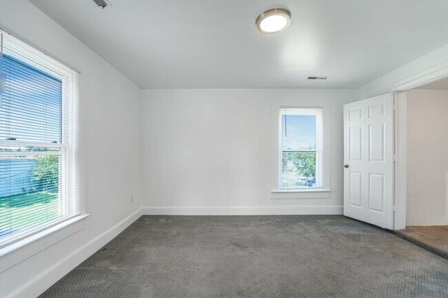 Building Photo - 621 Lafayette Blvd