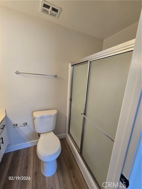 Building Photo - 5561 Cross Dr