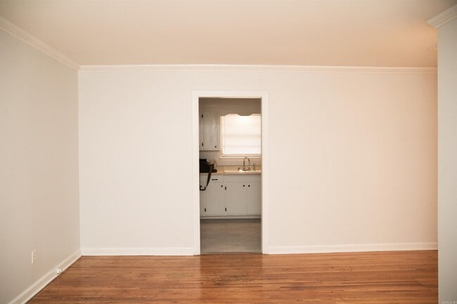 Building Photo - 316 Keightley Dr