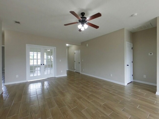 Building Photo - 760 Keyes Dr