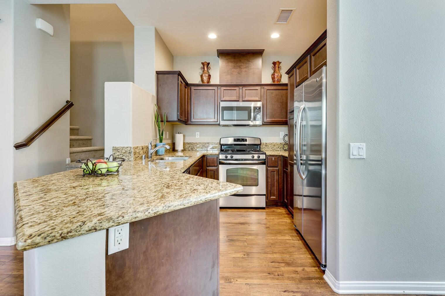 Building Photo - 5086 Cascade Way