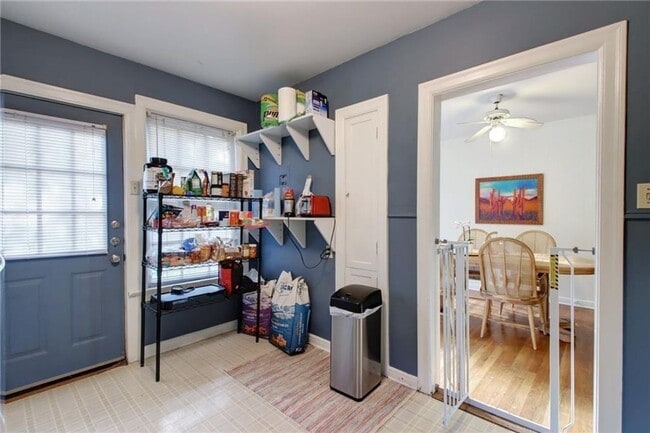 Building Photo - 2831 Pearl St