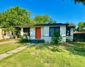 Building Photo - 619 Barbara Dr