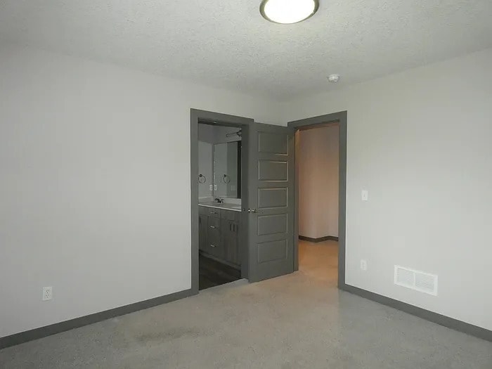 Building Photo - 7615 N Mercier Ct