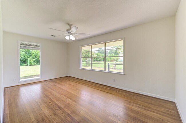 Building Photo - 10111 Fonville Dr