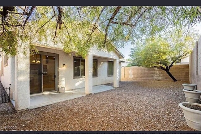 Building Photo - Beautiful 3-Bedroom + Loft Home for Rent in Summerlin! $1000.00 Off 1st Month Rent