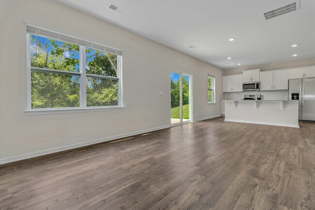 Building Photo - 136 Ashelyn Pk Dr