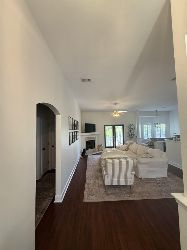 Building Photo - 8618 Milford Ct