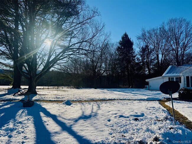 Building Photo - 980 US-209