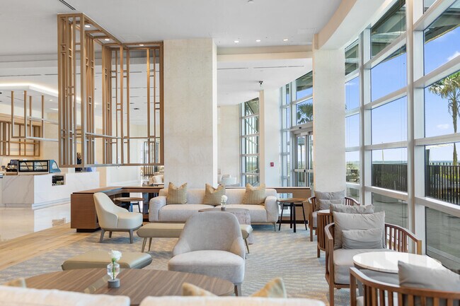 Building Photo - 3100 N Ocean Dr