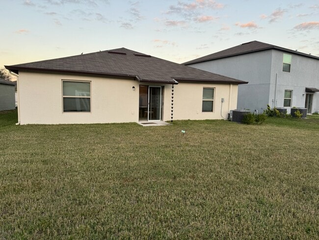 Building Photo - 10359 Scarlet Skimmer Dr