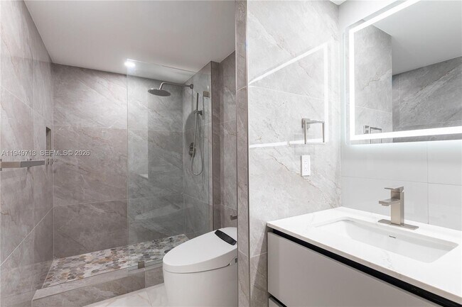 Building Photo - 2401 S Ocean Dr