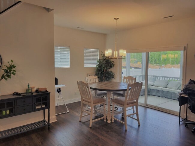Building Photo - Beautiful end unit townhouse in Cosby Village with loads of extras.