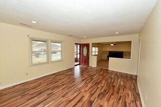 Building Photo - Nice Brick Ranch with Large yard!