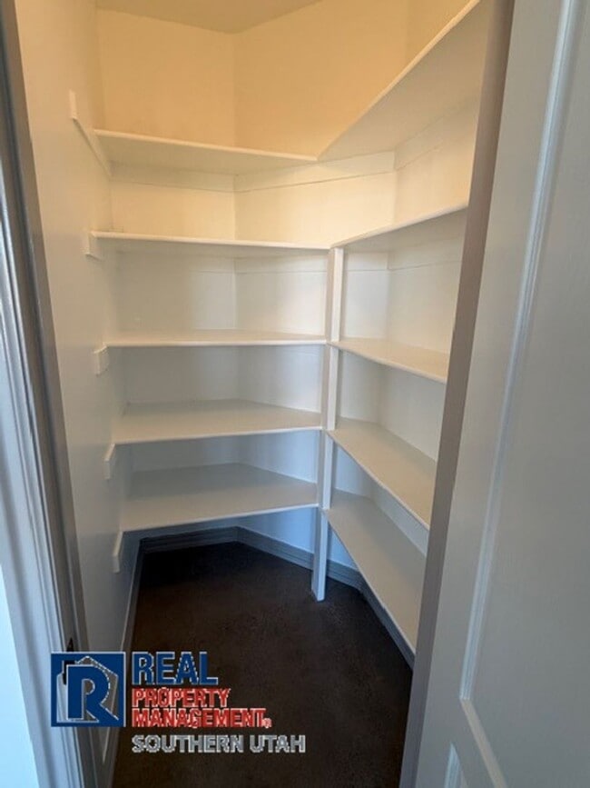 Building Photo - 2 weeks free if moved in by March 2nd!!!