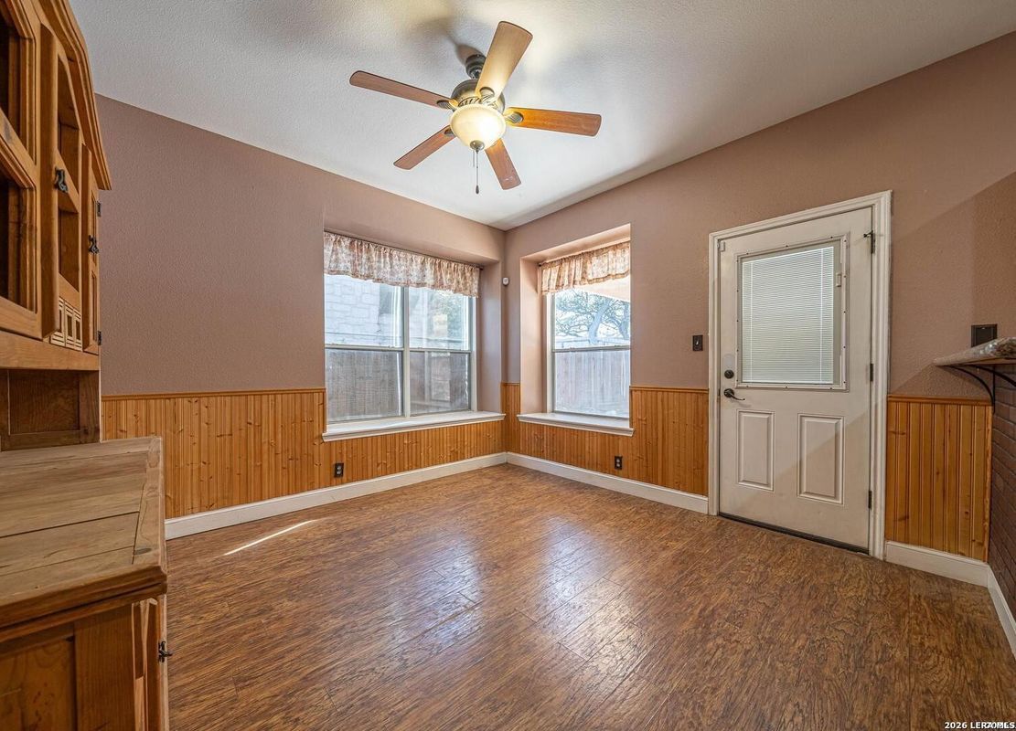 Building Photo - 3625 Sumter Glade