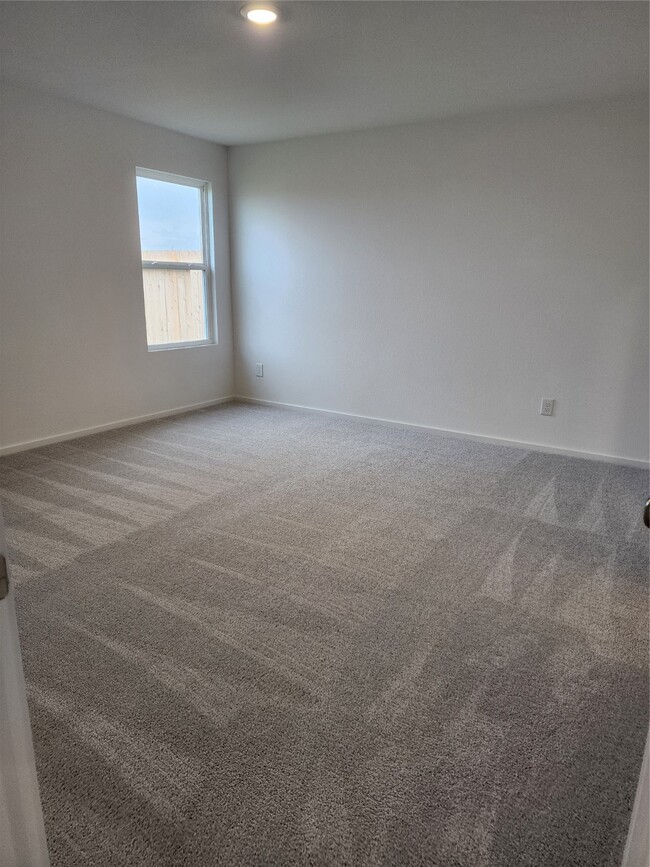 Building Photo - 21610 Cottonwood Mdws Trl