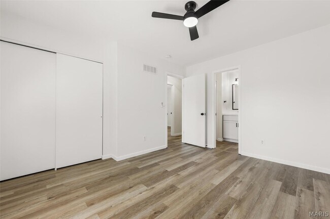 Building Photo - 32 Laura Dr