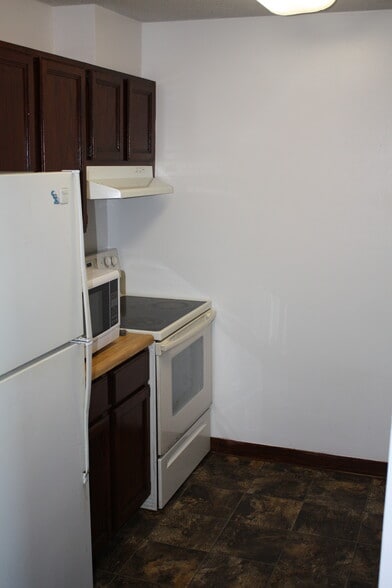 Building Photo - 2114 Valleyhigh Dr NW