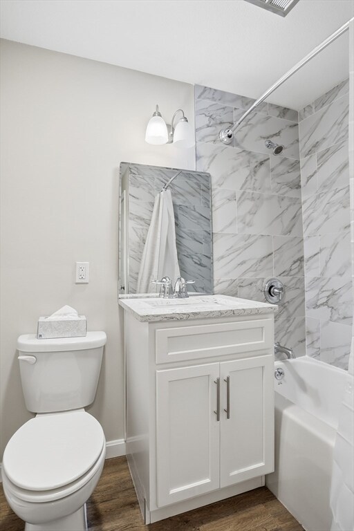 Building Photo - 39 Pleasant St