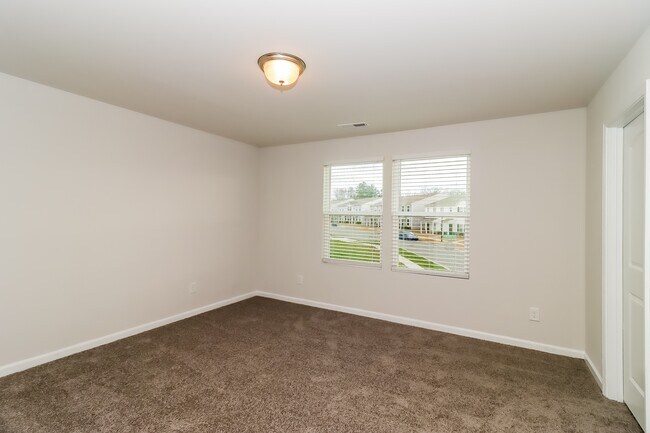 Building Photo - 291 Century Dr