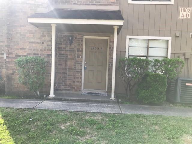 Primary Photo - 1802 Millhouse Rd
