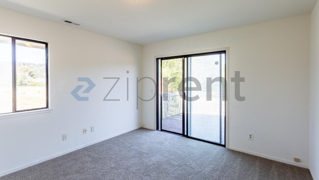 Building Photo - 196 Browns Valley Rd