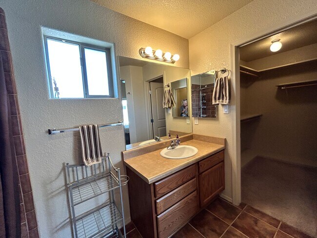 Building Photo - 12620 S Driftwood Dr