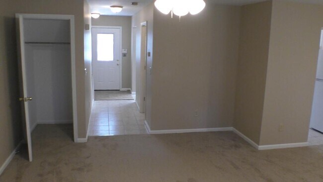 Building Photo - 847 Joseph Club Drive