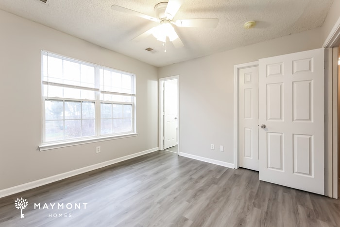 Building Photo - 124 W Corley Ln