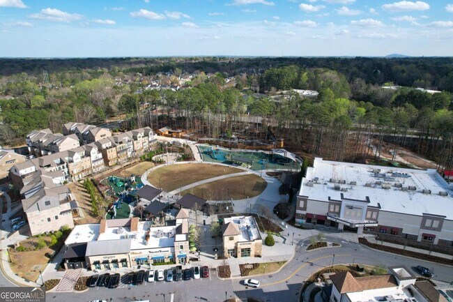 Building Photo - 5051 Pinckney Ln